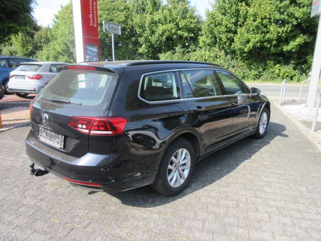 VW Passat Variant Business 2.0 TDI DSG NAVI AHK KAMER 145.900 km 18.788 &euro; Bergkamen 59192