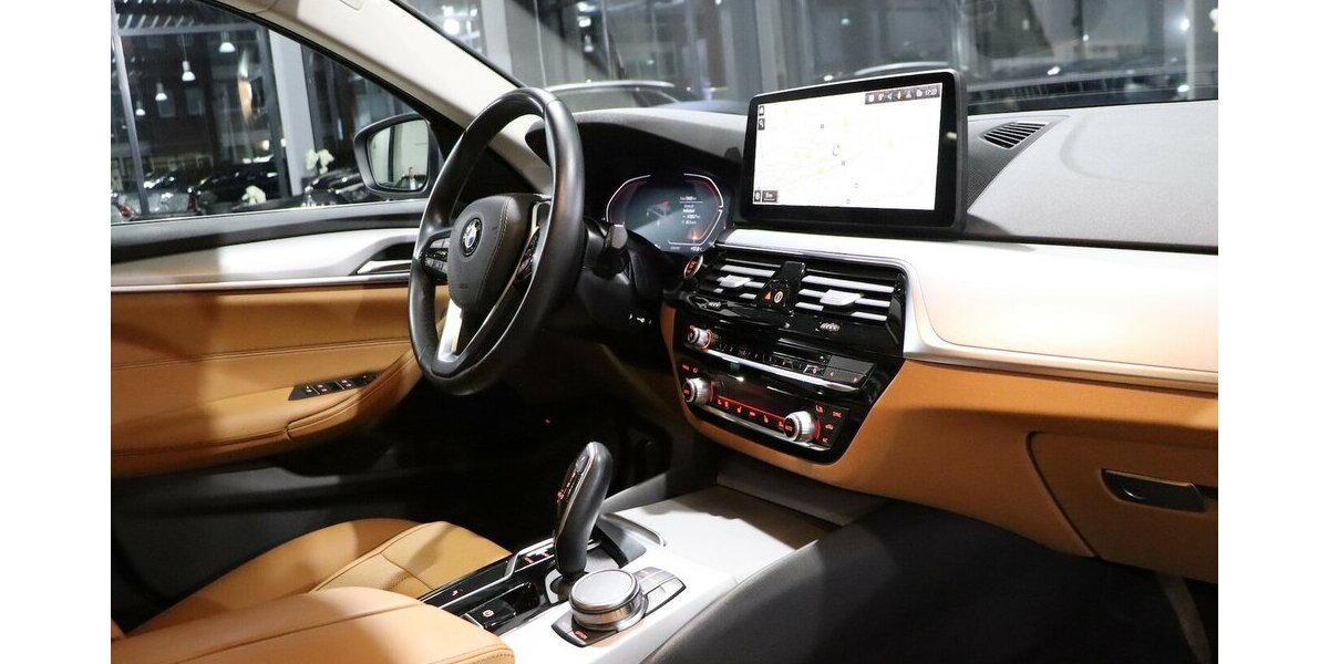 BMW 520d Touring xDrive BUSINESS / GREY & BROWN / 73.000 km 31.555 &euro; Hamm 59077