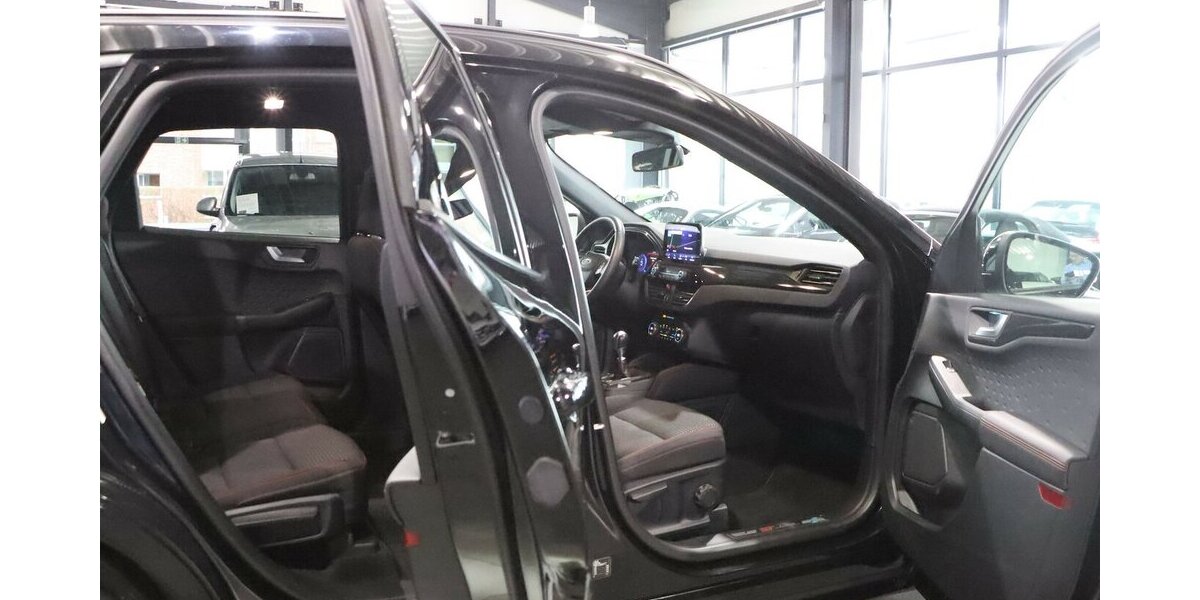 Ford Kuga 2.0 ECOBLUE STYLE ST-LINE SPORT BLACK / LED 125.000 km 16.991 &euro; Hamm 59077