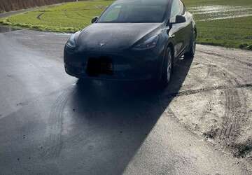 Tesla Model Y 36.500 km 35.000 &euro; Soest 59494