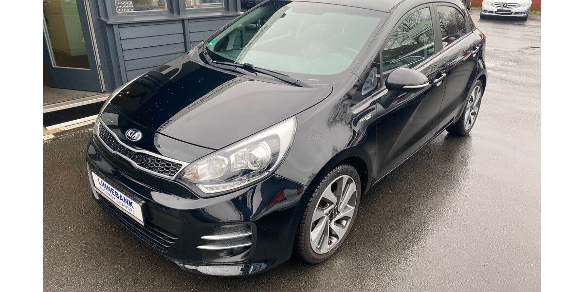 Kia Rio 76.000 km 11.990 &euro; Hamm 59065