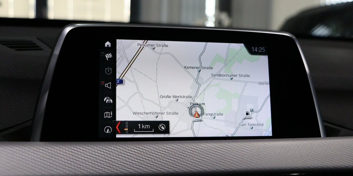 BMW X1 sDrive 18d M-SPORT SHADOW PANORAMA, LED, H/K 186.000 km 16.111 &euro; Hamm 59077