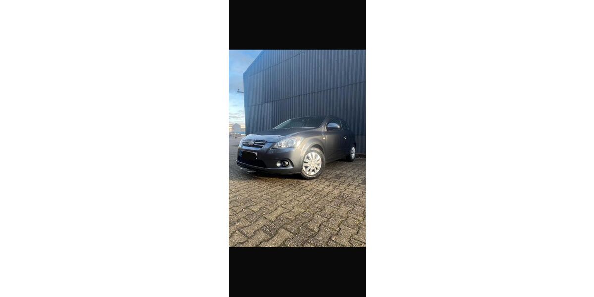 Kia pro ceed / ProCeed 182.000 km 2.990 &euro; Ascheberg 59387