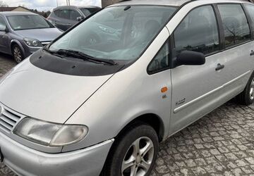 VW Sharan 261.000 km 2.000 &euro; Oelde 59302