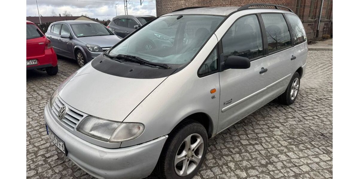 VW Sharan 261.000 km 2.000 &euro; Oelde 59302