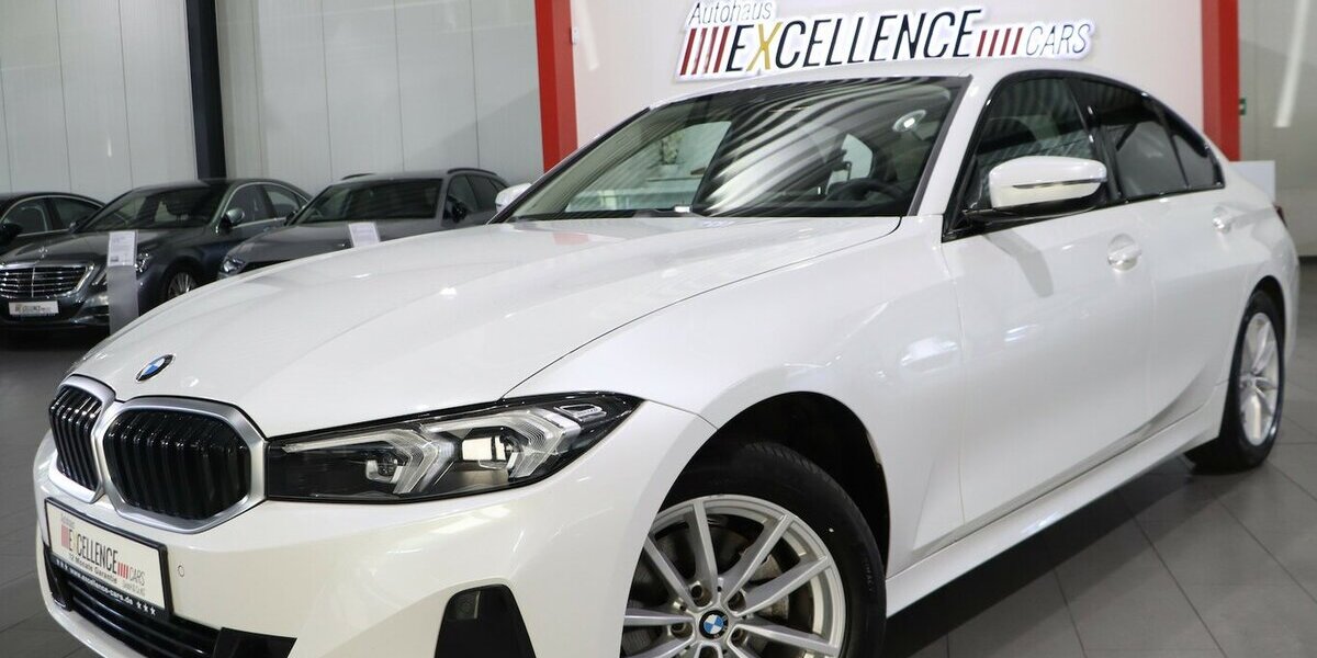 BMW 320d LIMOUSINE xDrive BUSINESS / CURVED / LED 68.000 km 30.333 &euro; Hamm 59077