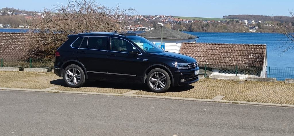 VW Tiguan 99.864 km 22.999 &euro; Bad Sassendorf 59505