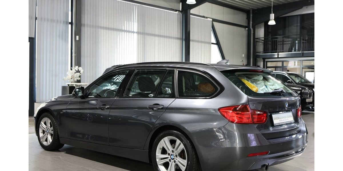 BMW 318d Touring blue PERFORMANCE SPORT / PANORAMA 80.000 km 15.111 &euro; Hamm 59077