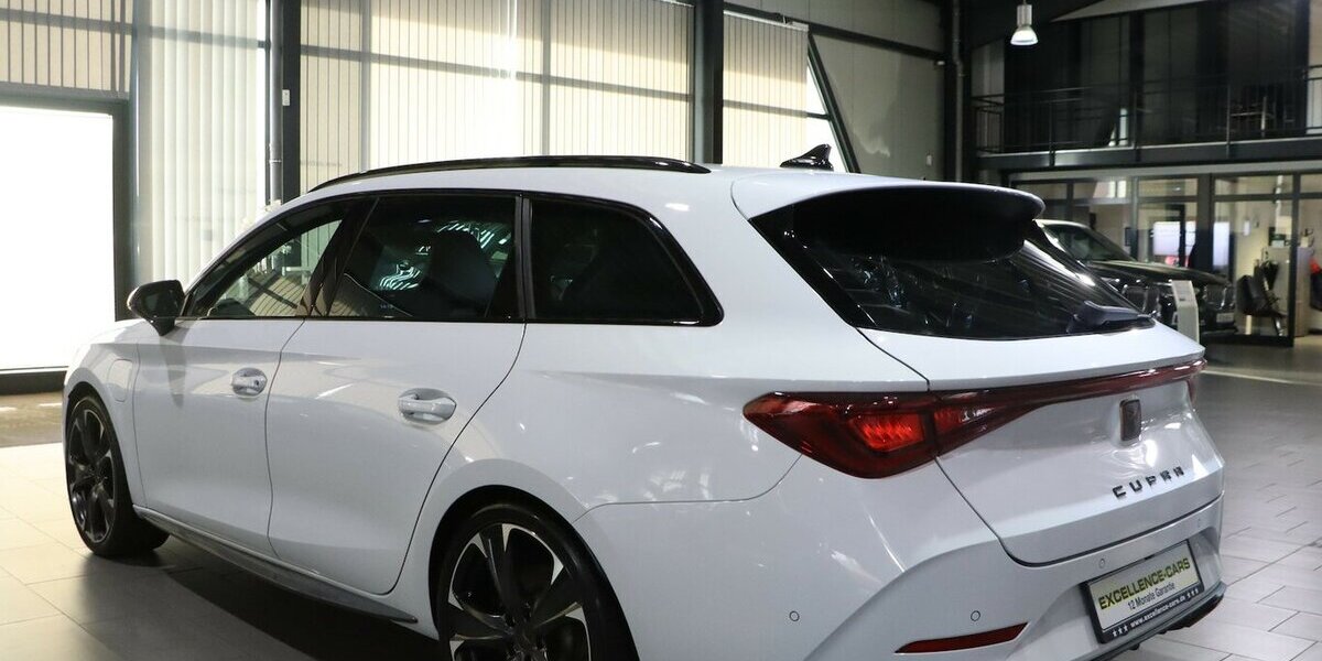 Cupra Leon ST 1.4 TSI DSG VZ e-Hybrid / MATRIX-LED / 6.000 km 31.991 &euro; Hamm 59077