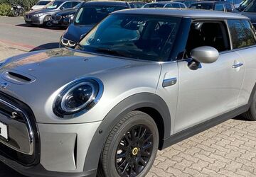 Mini Cooper SE 11.005 km 25.770 &euro; Lünen 44534