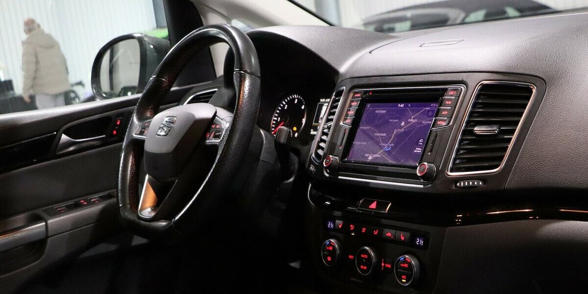 Seat Alhambra 2.0 TDI FR-LINE SPORT / 7-SITZER, XENON 149.000 km 19.444 &euro; Hamm 59077