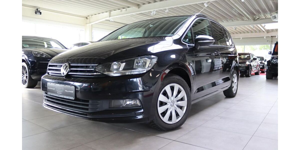 VW Touran 128.425 km 17.990 &euro; Oelde 59302