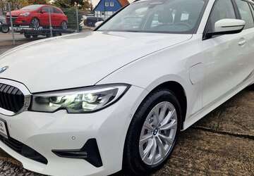 BMW 330 122.868 km 22.400 &euro; Hamm 59067