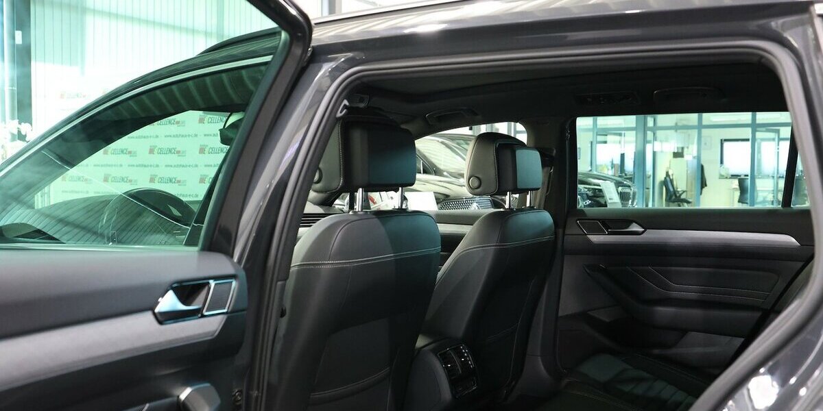 VW Passat Variant 2.0 TDI DSG BUSINESS IQ PANORAMA 122.000 km 22.444 &euro; Hamm 59077