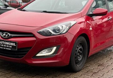 Hyundai i30 74.000 km 7.450 &euro; Hamm 59077