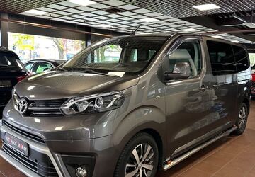 Toyota Proace (Verso) 203.000 km 19.900 &euro; Werne 59368