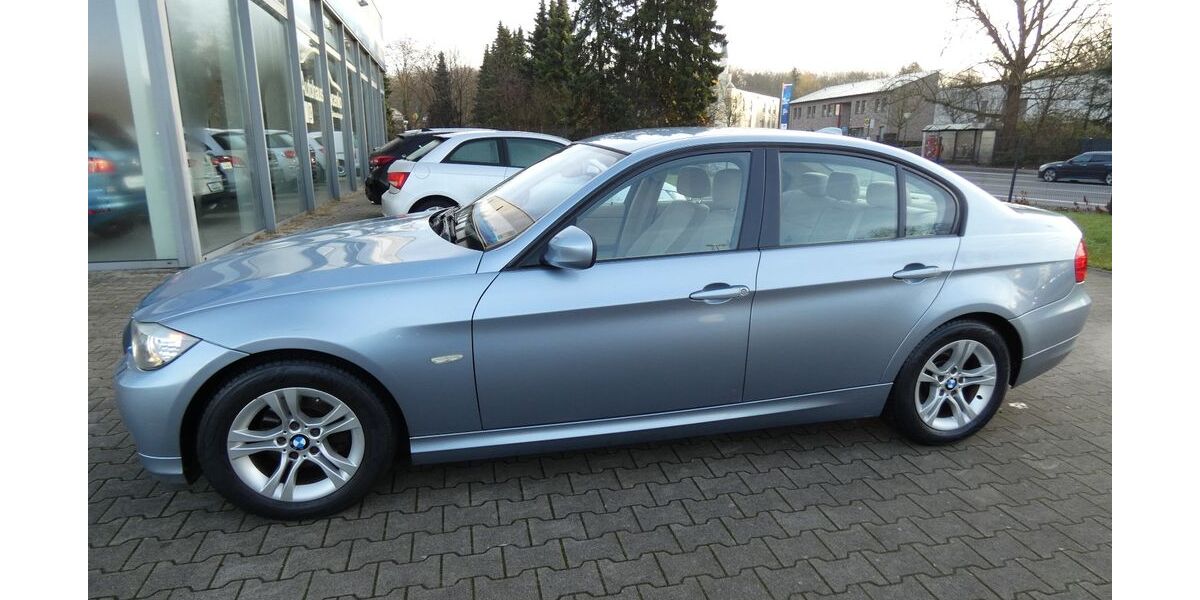 BMW 318 200.000 km 3.690 &euro; Bergkamen 59192