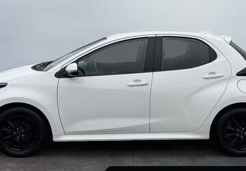 Toyota Yaris 61.553 km 12.960 &euro; Hamm 59067