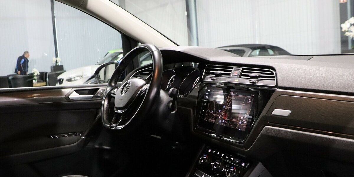 VW Touran 1.6 TDI DSG JOIN FAMILY LED,ACC+LANE+SIDE 83.000 km 18.777 &euro; Hamm 59077