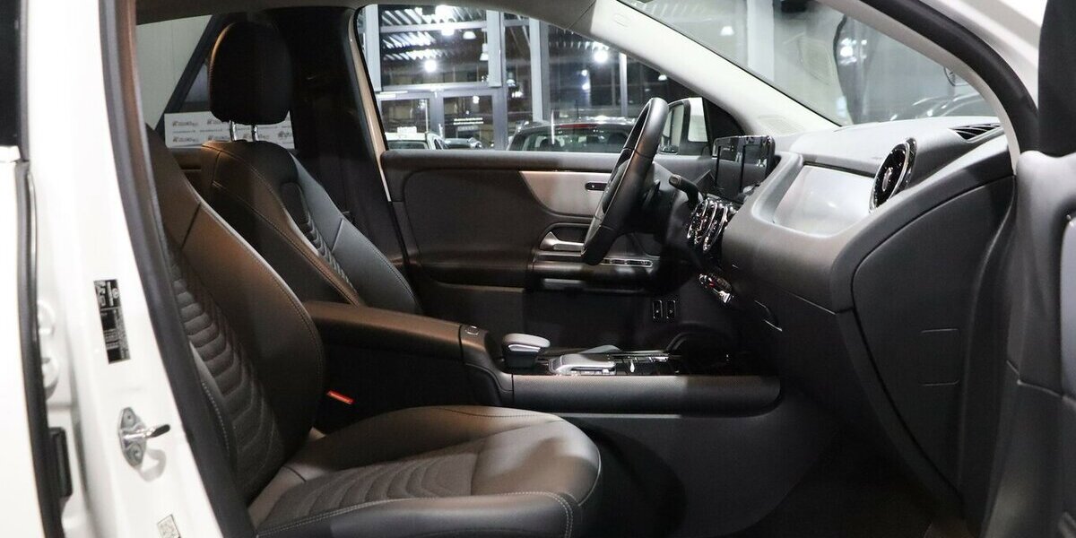 Mercedes-Benz GLA 250 e STYLE / WIDESCREEN, MATRIX-LED, LEDER 10.000 km 32.221 &euro; Hamm 59077