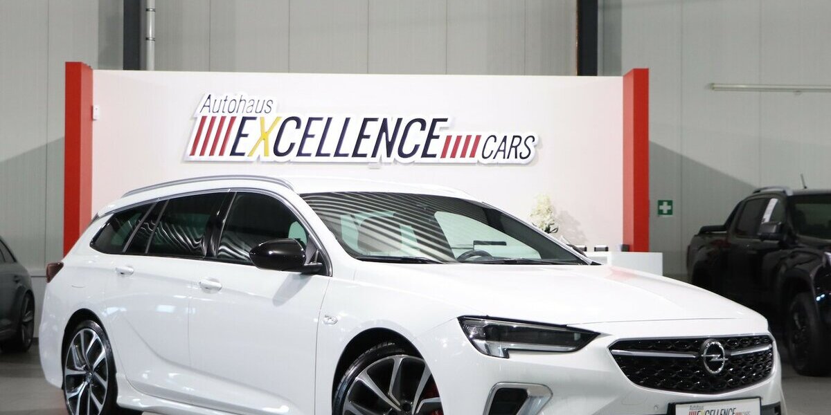 Opel Insignia 2.0 ST 4x4 OPC-LINE GSI WHITE / VC+HUD 140.000 km 19.444 &euro; Hamm 59077