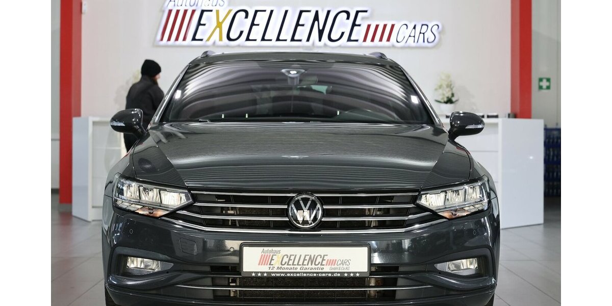 VW Passat Variant 2.0 TDI DSG BUSINESS IQ PANORAMA 122.000 km 22.444 &euro; Hamm 59077