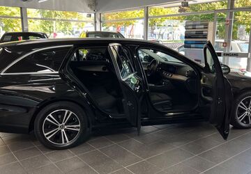 Mercedes-Benz E 220 104.525 km 29.999 &euro; Werl 59457