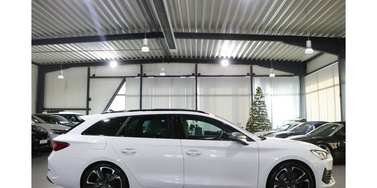 Cupra Leon ST 1.4 TSI DSG VZ e-Hybrid / MATRIX-LED / 6.000 km 31.991 &euro; Hamm 59077