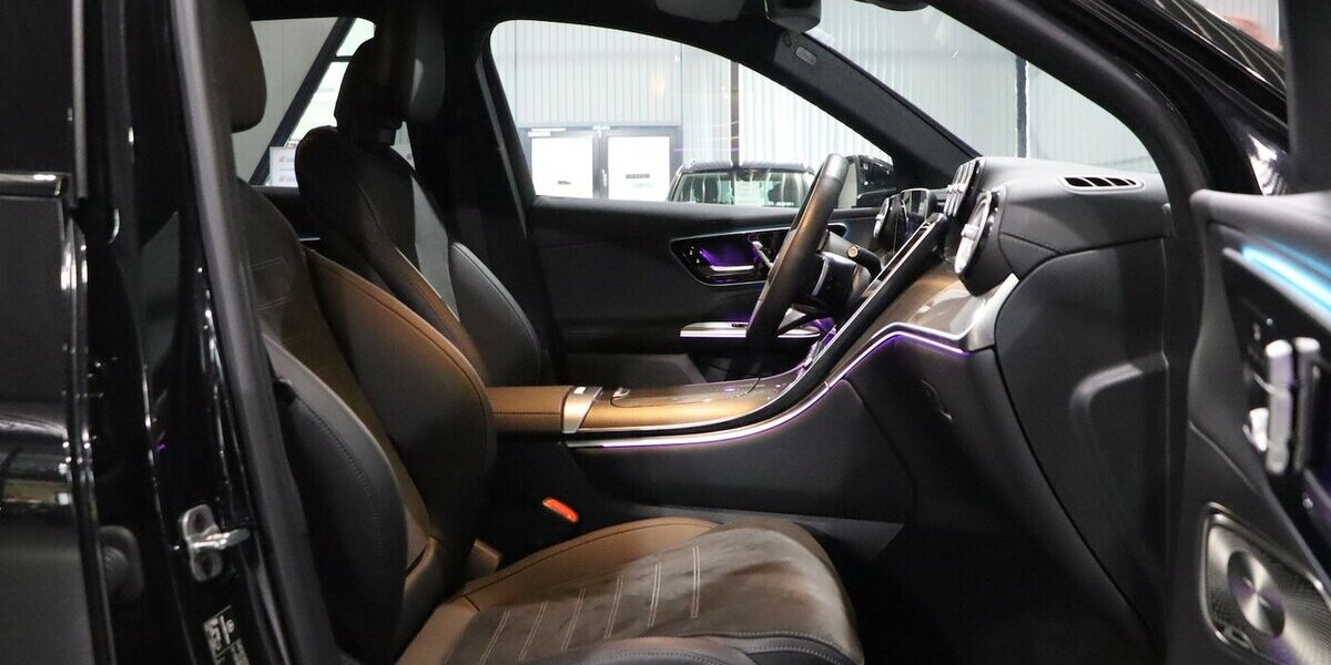 Mercedes-Benz GLC 300 e 4M EDITION AMG-LINE / NEU 89.000-EURO 20.000 km 60.993 &euro; Hamm 59077