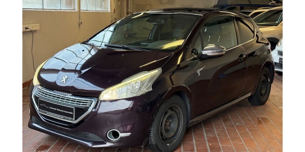 Peugeot 208 173.246 km 2.400 &euro; Soest 59494
