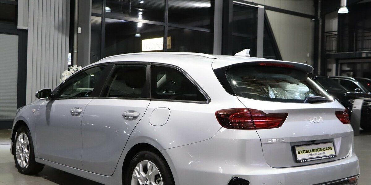 Kia cee´d Sportswagon 1.6 D VISION / 6.000-KM / TOP 6.000 km 22.888 &euro; Hamm 59077