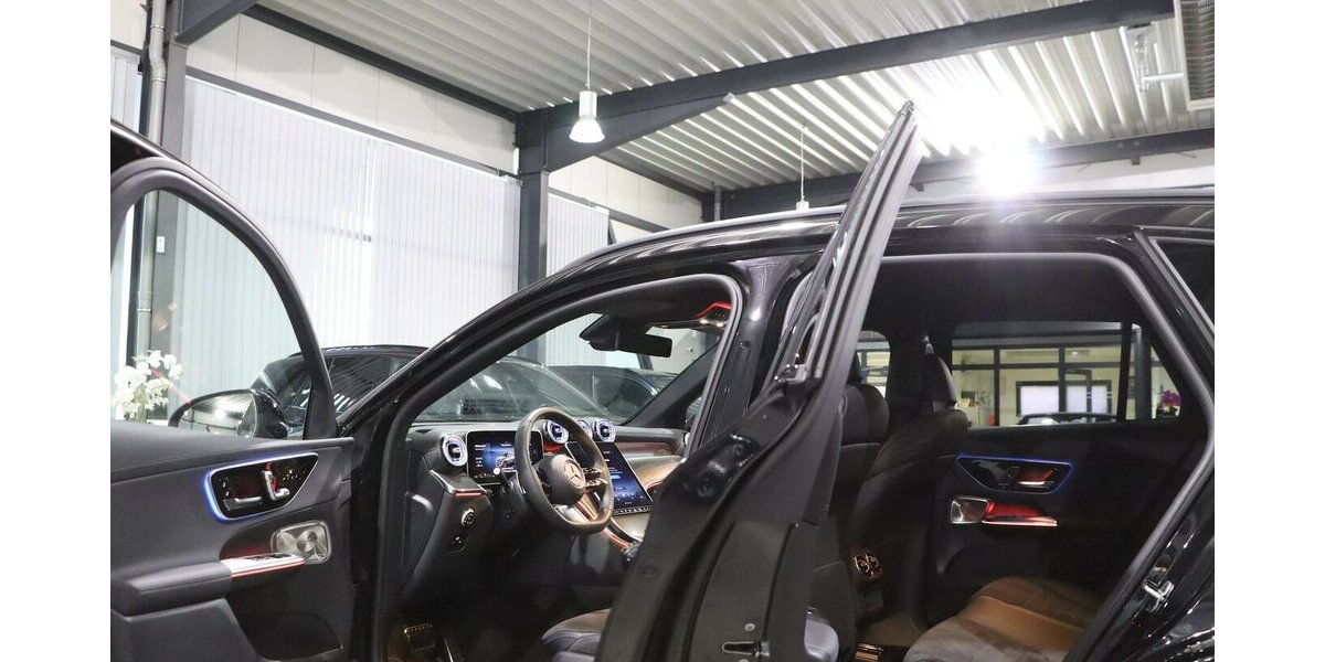 Mercedes-Benz GLC 300 e 4M EDITION AMG-LINE / NEU 89.000-EURO 20.000 km 60.993 &euro; Hamm 59077