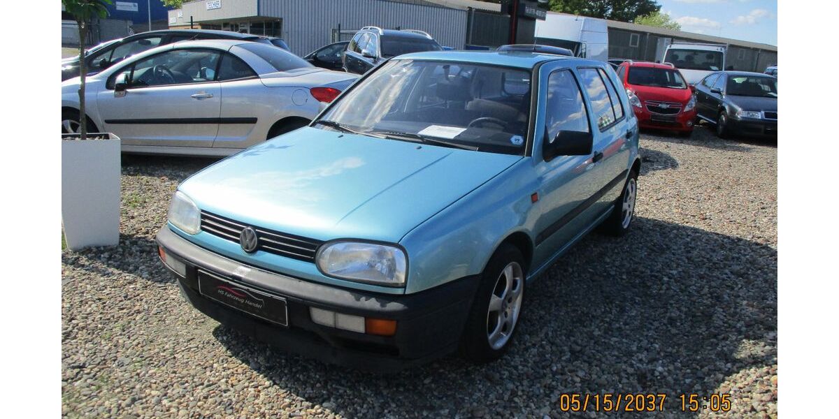 VW Golf 121.584 km 2.499 &euro; Selm 59379