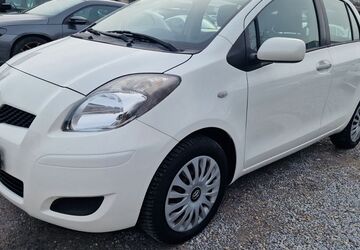 Toyota Yaris 98.482 km 4.990 &euro; Soest 59494