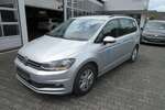 VW Touran Comfortline 2.0 TDI NAVI ALU APS SITZHEIZUN 212.780 km 12.988 &euro; Bergkamen 59192