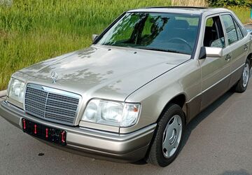 Mercedes-Benz 200 106.061 km 9.999 &euro; Selm 59379