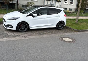 Ford Fiesta 80.000 km 14.500 &euro; Hamm 59069
