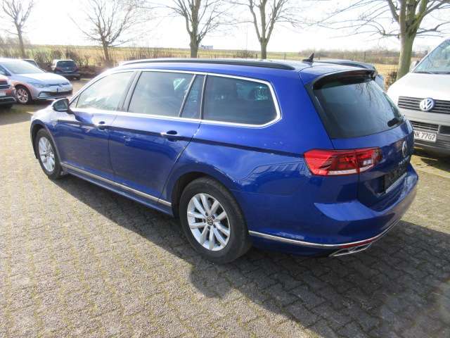 VW Passat Variant Business R-Line 2.0 TDI DSG NAVI PA 151.220 km 23.786 &euro; Bergkamen 59192