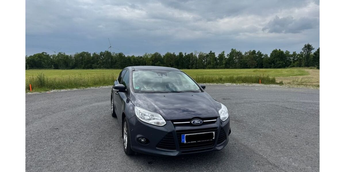Ford Focus 102.000 km 6.499 &euro; Beckum 59269