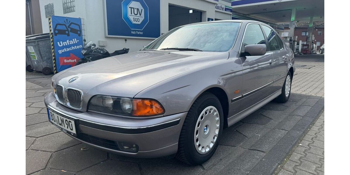 BMW 523 109.000 km 9.000 &euro; Kamen 59174