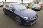 VW Golf Active 1.0 eTSI DSG NAVI LED ALU APS ACC SITZ 92.750 km 18.988 &euro; Bergkamen 59192