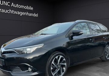 Toyota Auris 184.582 km 8.290 &euro; Ahlen 59227