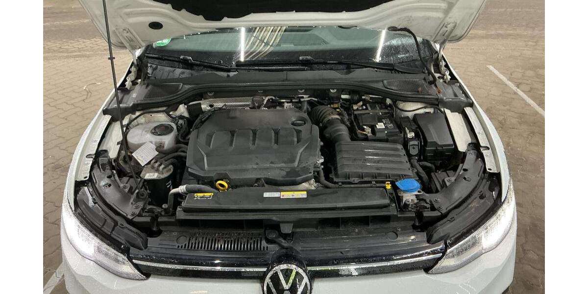 VW Golf Variant Life 2.0 TDI NAVI AHK LED ACC ALU APS 177.705 km 13.488 &euro; Bergkamen 59192