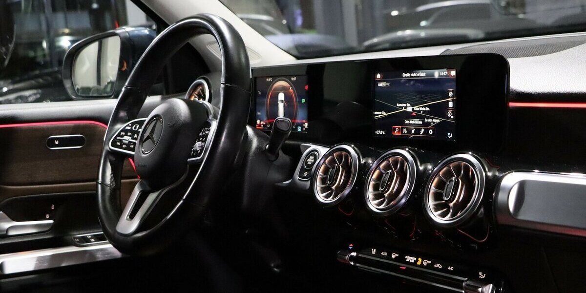 Mercedes-Benz GLB 200 d BUSINESS PROGRESSIVE / BLUE & BROWN 120.000 km 27.777 &euro; Hamm 59077