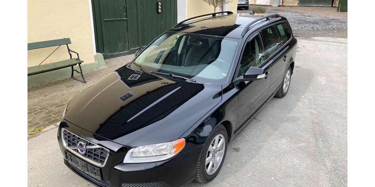 Volvo V70 141.000 km 6.650 &euro; Möhnesee 59519