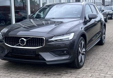 Volvo V60 Cross Country 38.410 km 46.900 &euro; Hamm 59067