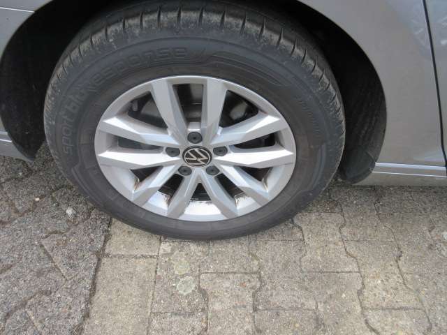 VW Passat Variant Business 2.0 TDI DSG NAVI AHK KAMER 83.700 km 22.988 &euro; Bergkamen 59192