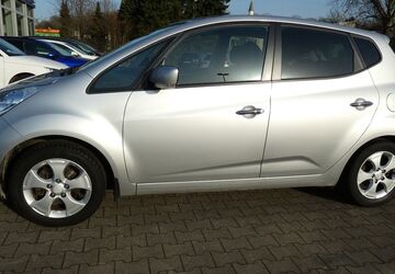 Kia Venga 54.000 km 8.690 &euro; Bergkamen 59192