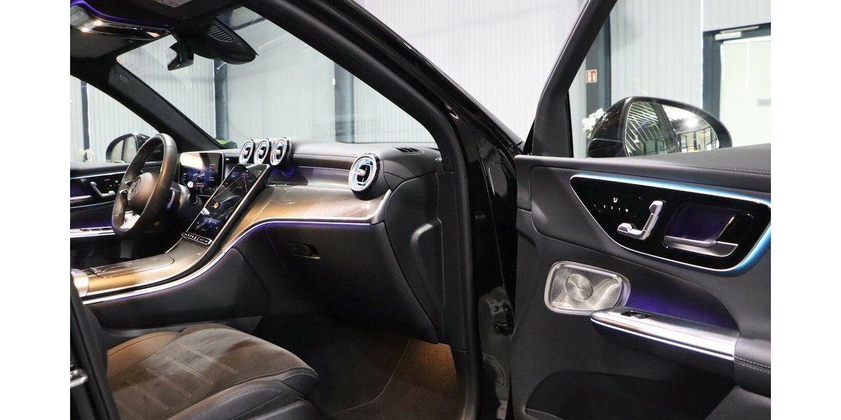 Mercedes-Benz GLC 300 e 4M EDITION AMG-LINE / NEU 89.000-EURO 20.000 km 60.993 &euro; Hamm 59077