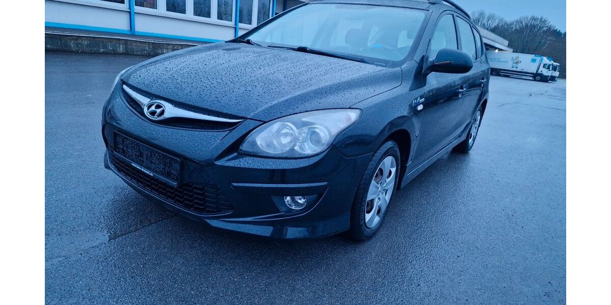 Hyundai i30 104.507 km 4.400 &euro; Soest 59494